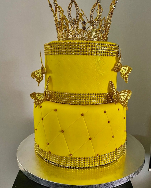 Royal Yellow Cake – Butterfly & Crown Edition