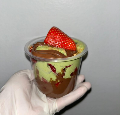 Vasos de Dubai chocolate